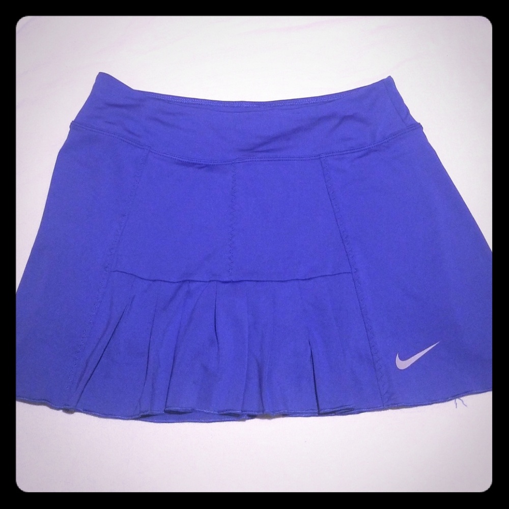 Nike  Dry fit athletic skirt with shorts